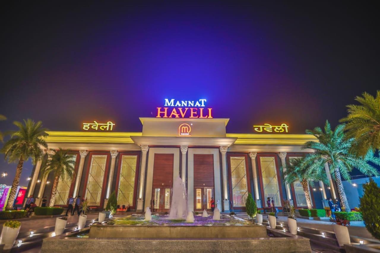 Mannat Haveli Hotell Kurukshetra Exteriör bild