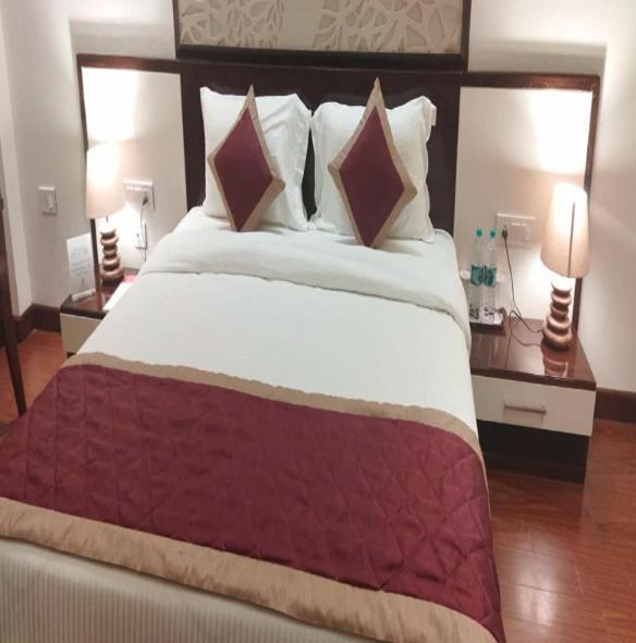 Mannat Haveli Hotell Kurukshetra Exteriör bild