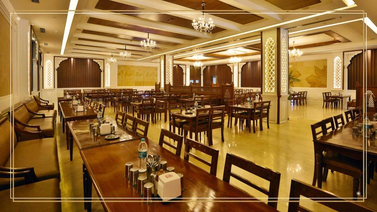 Mannat Haveli Hotell Kurukshetra Exteriör bild